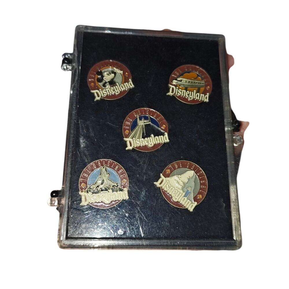 Disneyland 45th anniversary 2000 golf ball markers set of 5 in box VINTAGE